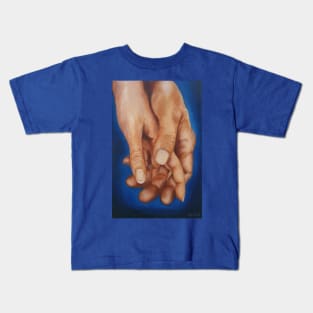 Let me hold your hand Kids T-Shirt